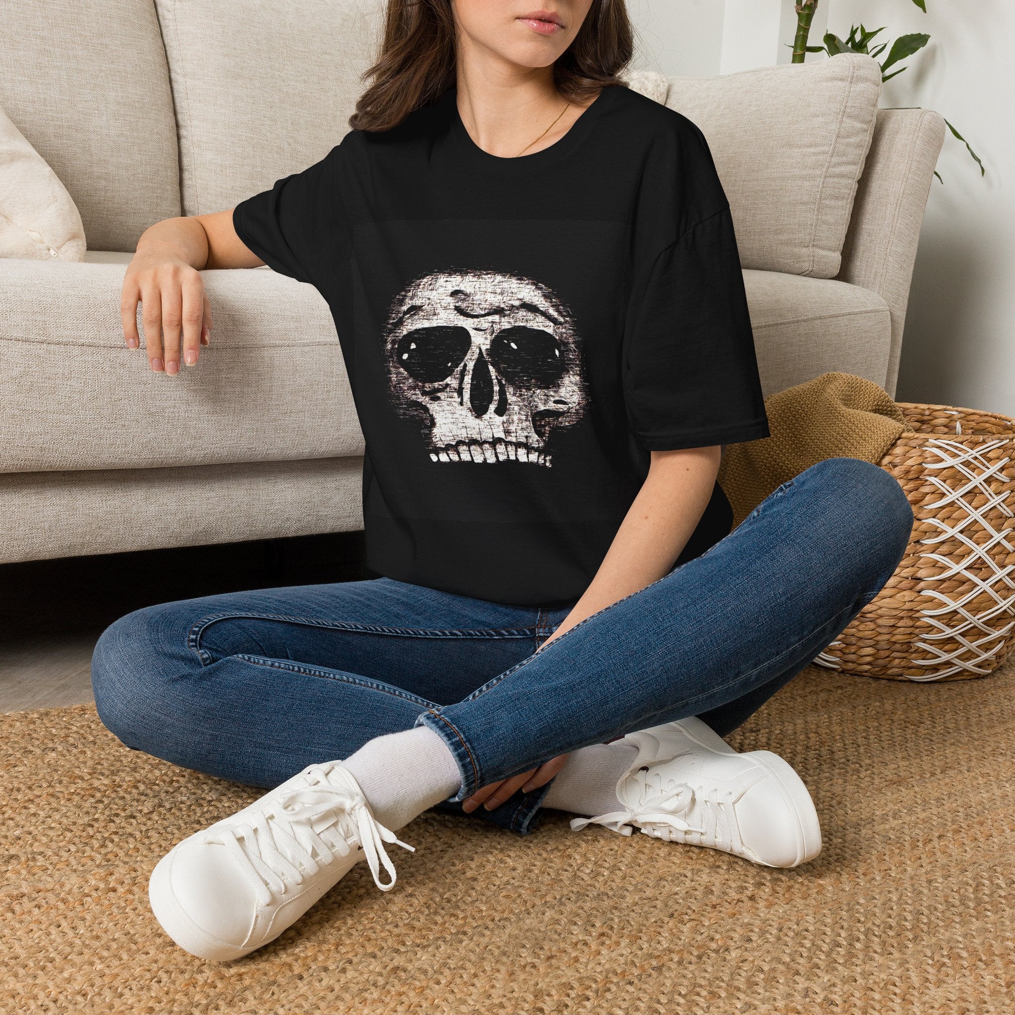 Skull Graphic T‑Shirt — Vintage Distressed Skull Tee for Goth & Alternative Style