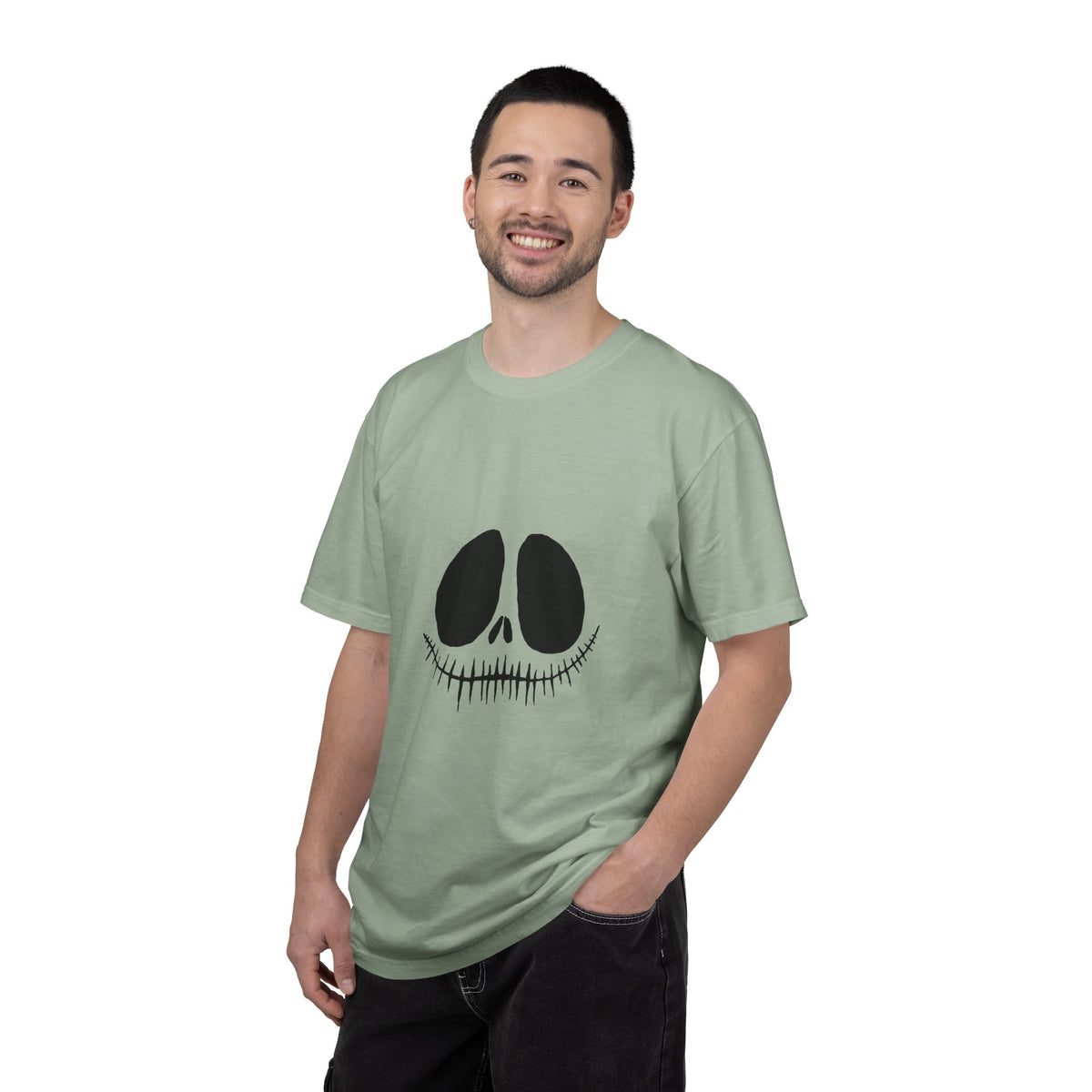 Skull Face Graphic Tee — Minimal Halloween Skull T-Shirt